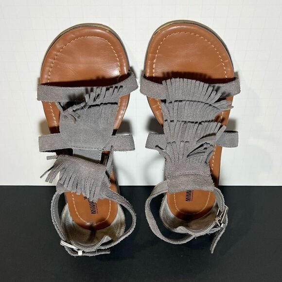 Womens MINNETONKA Maui Grey Leather Fringe Ankle Strap Sandals / Size 8 - Picture 5 of 8